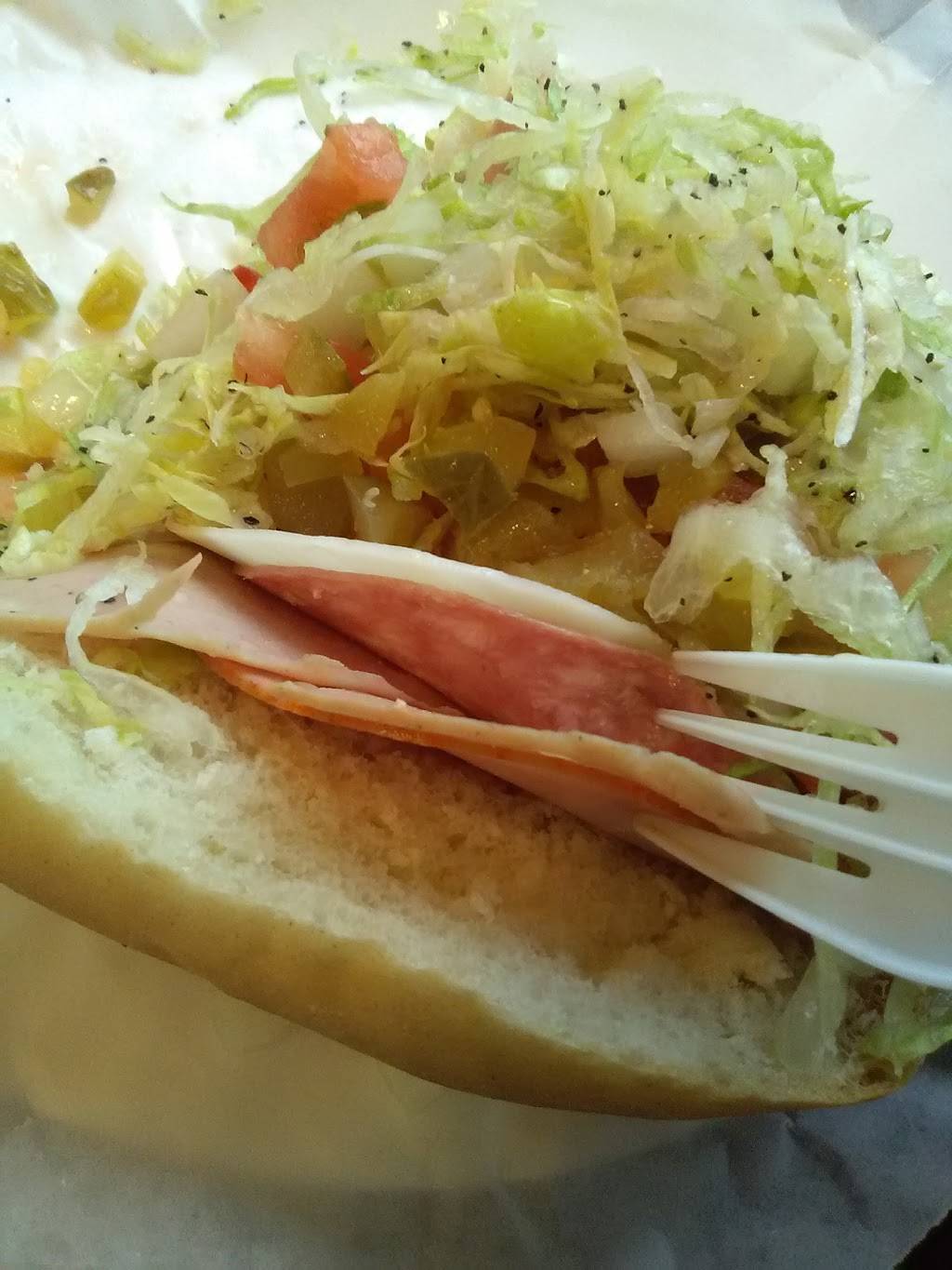 Brothers Roast Beef | restaurant | 148 Washington St, Weymouth, MA 02188, USA | 7813315551 OR +1 781-331-5551