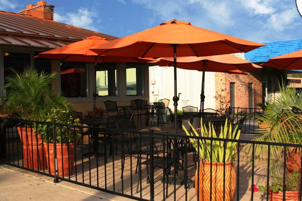 Taco Taco Cafe | restaurant | 145 E Hildebrand Ave, San Antonio, TX 78212, USA | 2108229533 OR +1 210-822-9533