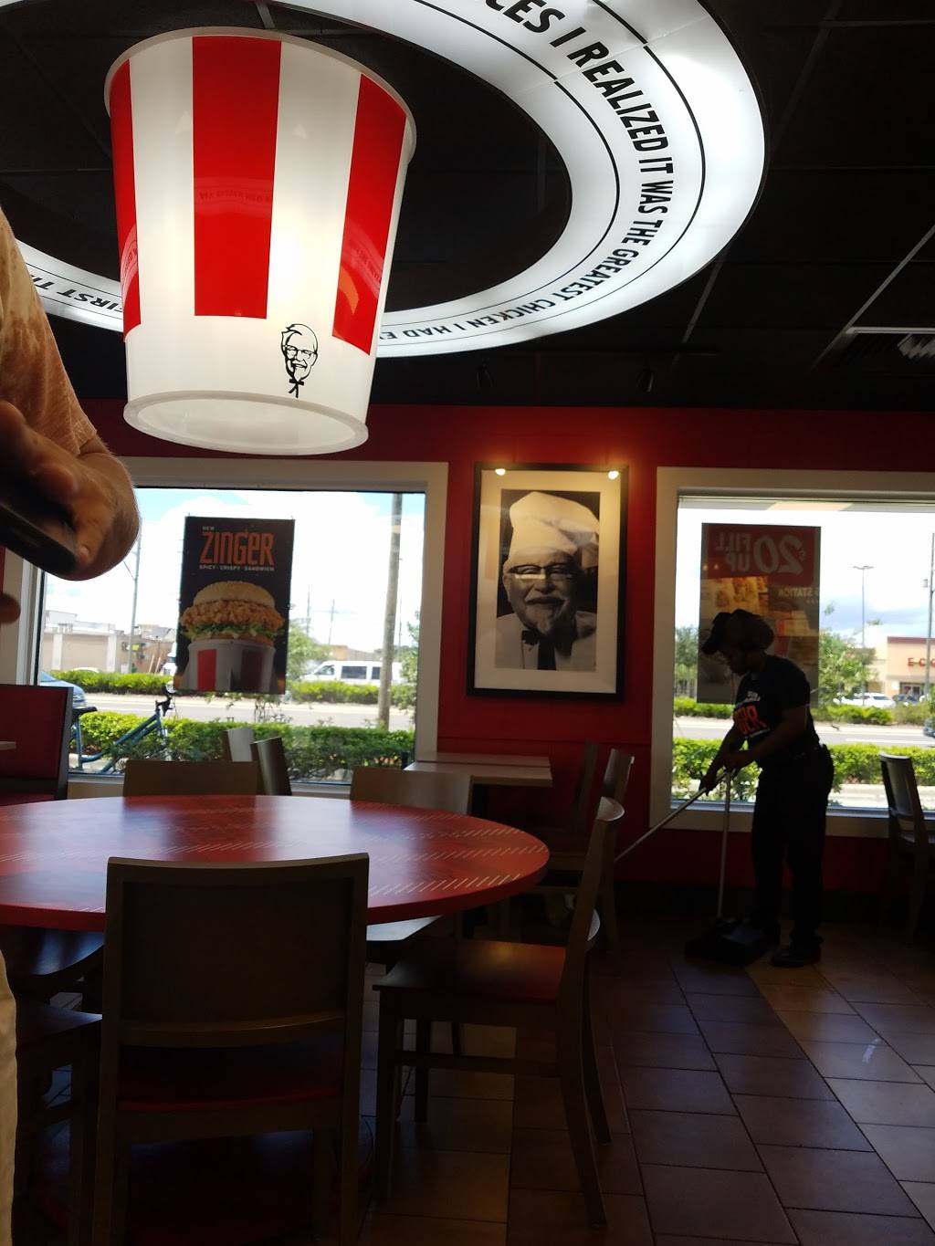 KFC | restaurant | 13320 W Colonial Dr, Winter Garden, FL 34787, USA | 4076564101 OR +1 407-656-4101