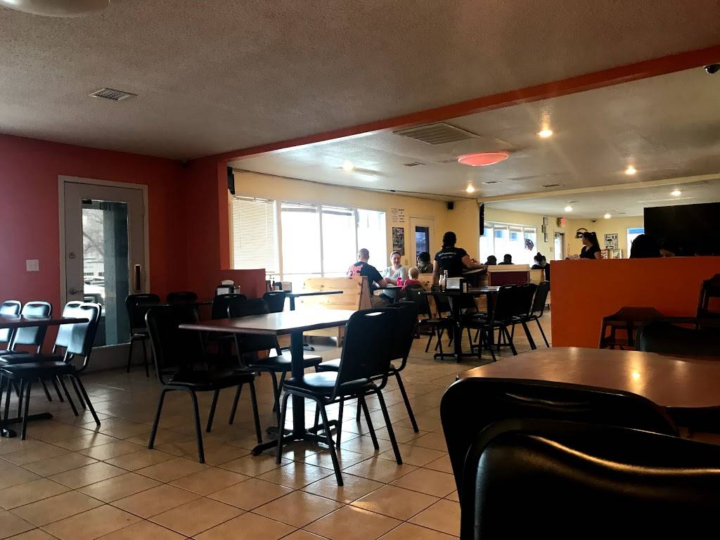 Pupuseria #1 | restaurant | 1400 W Walnut St, Rogers, AR 72756, USA | 4796318911 OR +1 479-631-8911