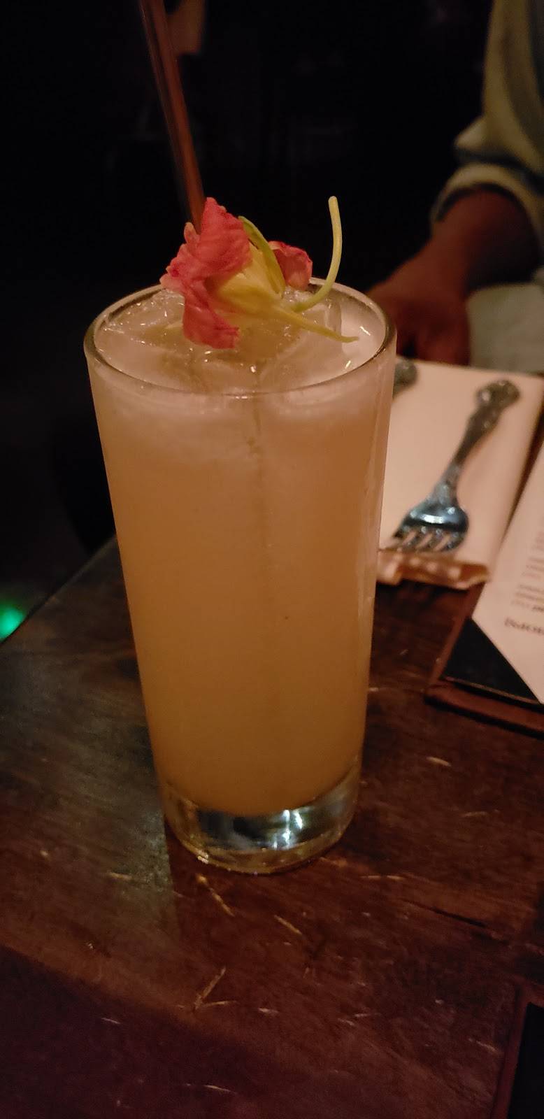 Captain Gregorys | restaurant | 804 N Henry St, Alexandria, VA 22314, USA | 5716594934 OR +1 571-659-4934