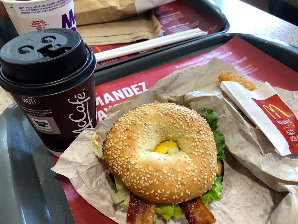 McDonalds | cafe | 17515 Rue Charles, Mirabel, QC J7J 1P3, Canada | 4504341112 OR +1 450-434-1112