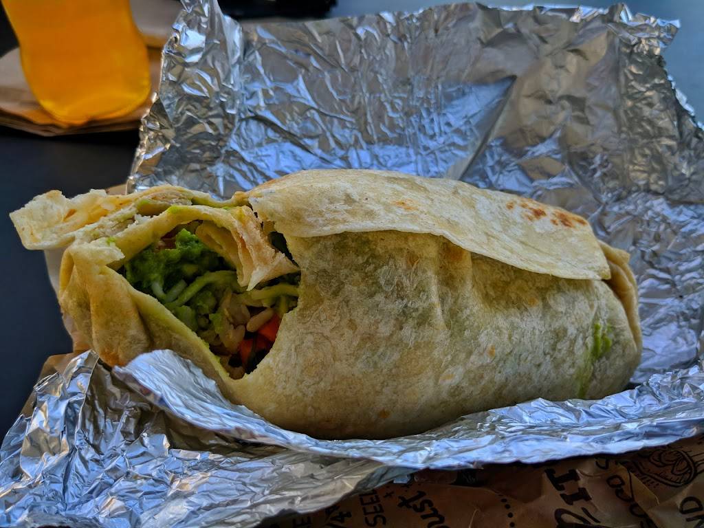 Chipotle Mexican Grill | restaurant | 2093 Smithaven Plaza, Lake Grove, NY 11755, USA | 6312652865 OR +1 631-265-2865