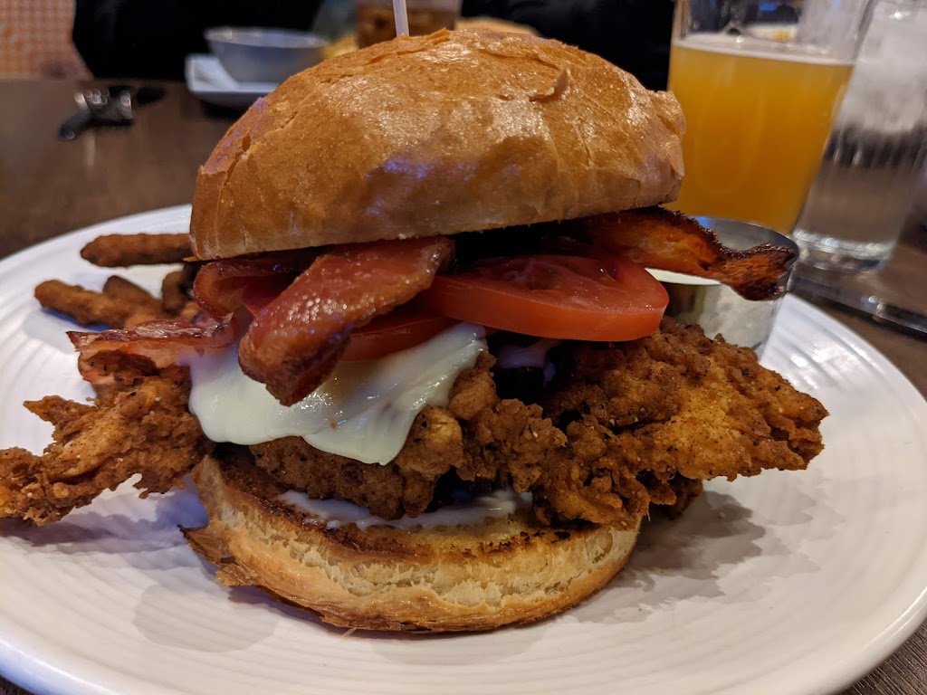 Three Peaks Kitchen + Bar | restaurant | Hwy 13918, U.S. Rte 2, Airway Heights, WA 99001, USA | 5098181547 OR +1 509-818-1547