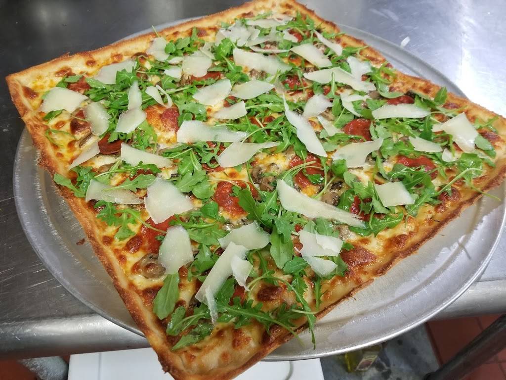 Centro Pizza Bar & Italian Kitchen | restaurant | 47-23 Vernon Blvd, Long Island City, NY 11101, USA | 7183611965 OR +1 718-361-1965