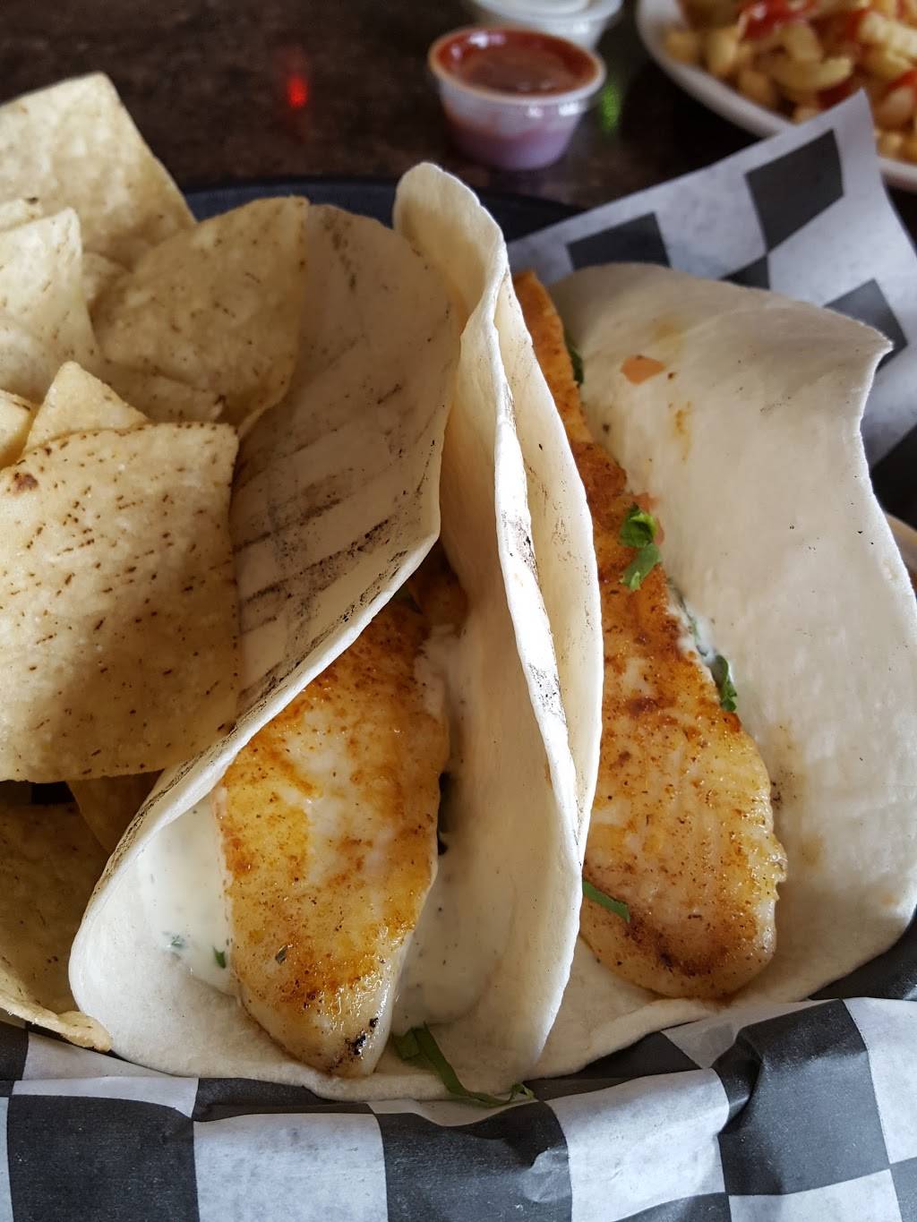 Pine Tree Lodge | restaurant | 3296 Pine Tree Rd, Beaumont, TX 77705, USA | 4097961600 OR +1 409-796-1600