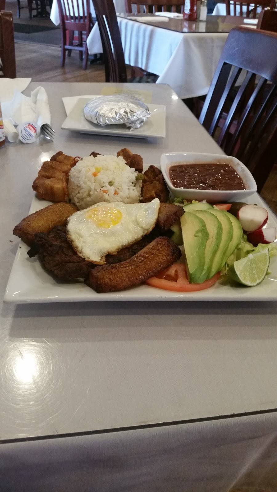 Sabor Salvadoreño | restaurant | 227 Revere St, Revere, MA 02151, USA | 7812843500 OR +1 781-284-3500