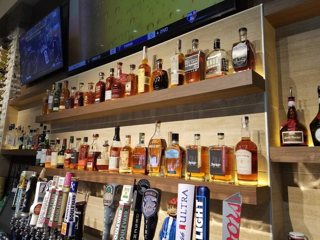 Hy-Vee Market Grille Express | restaurant | 1720 W Battlefield Rd, Springfield, MO 65807, USA | 4178818446 OR +1 417-881-8446