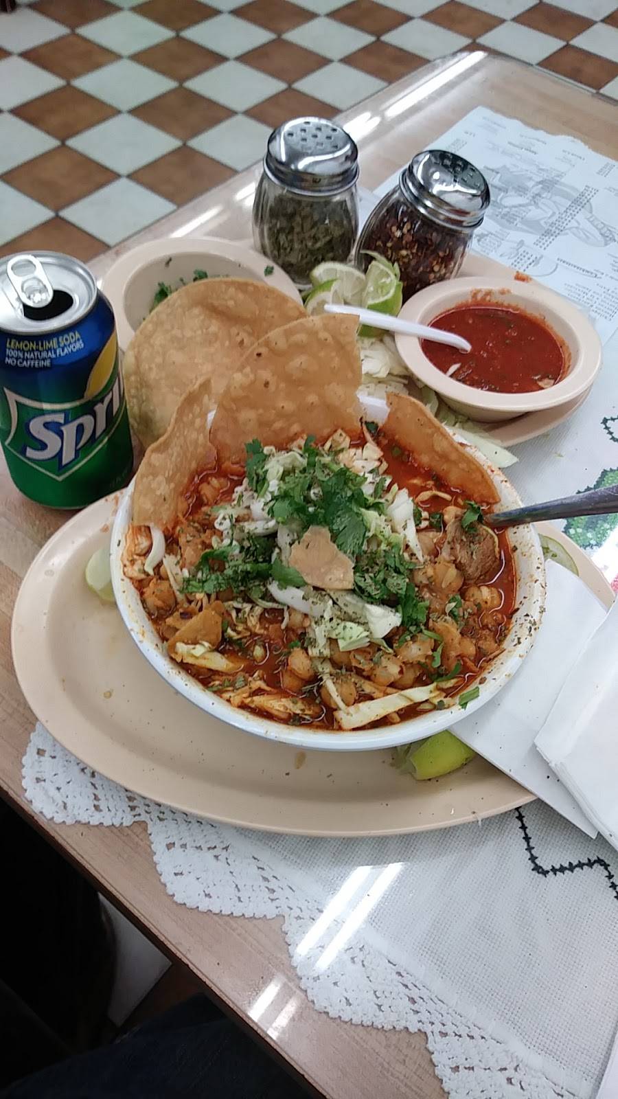 Socorros Restaurant | restaurant | 14657 Victory Blvd, Van Nuys, CA 91411, USA | 8189081682 OR +1 818-908-1682