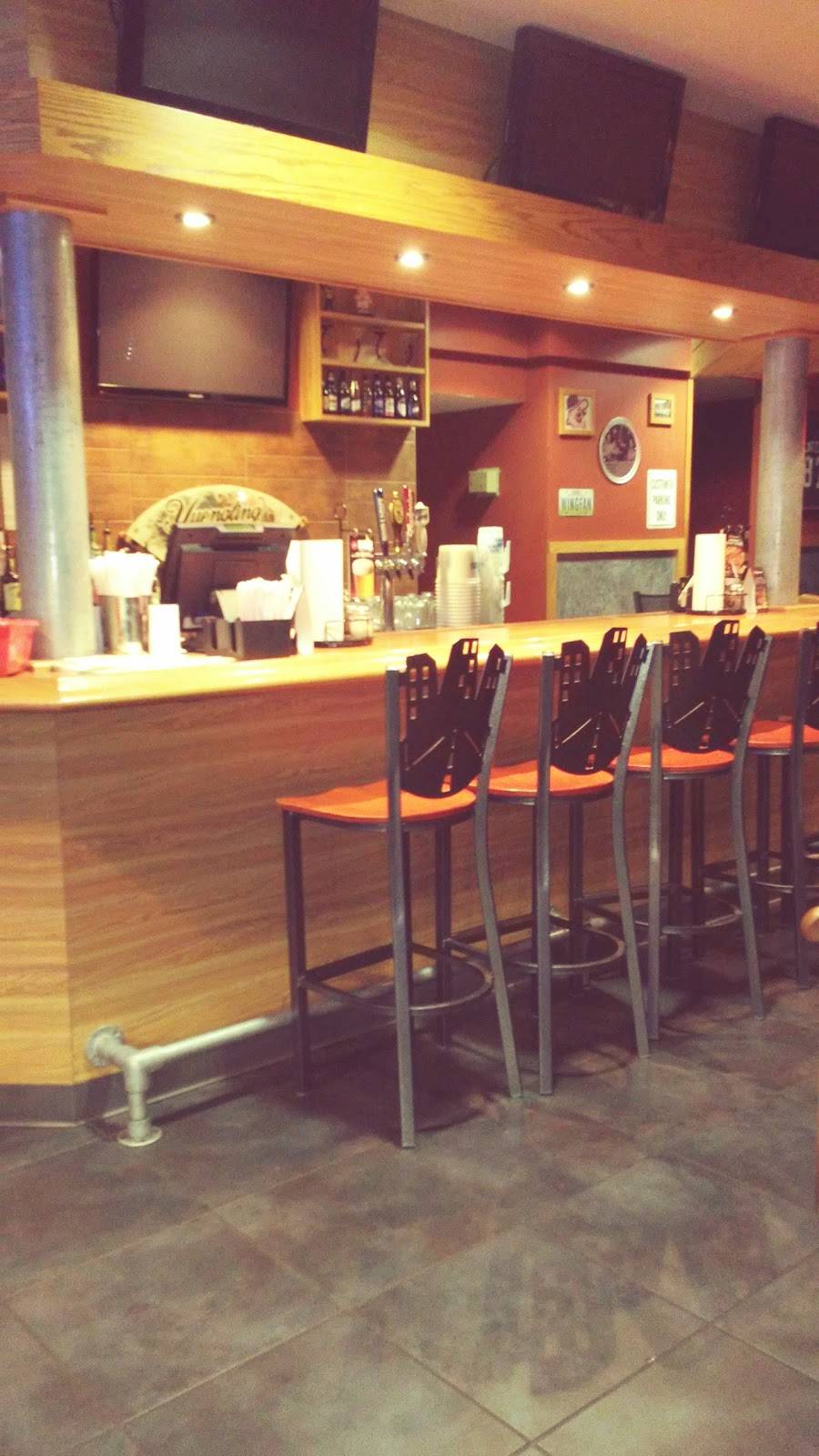 Pizza Hut | restaurant | 1313 E Main St, Ravenna, OH 44266, USA | 3302975900 OR +1 330-297-5900