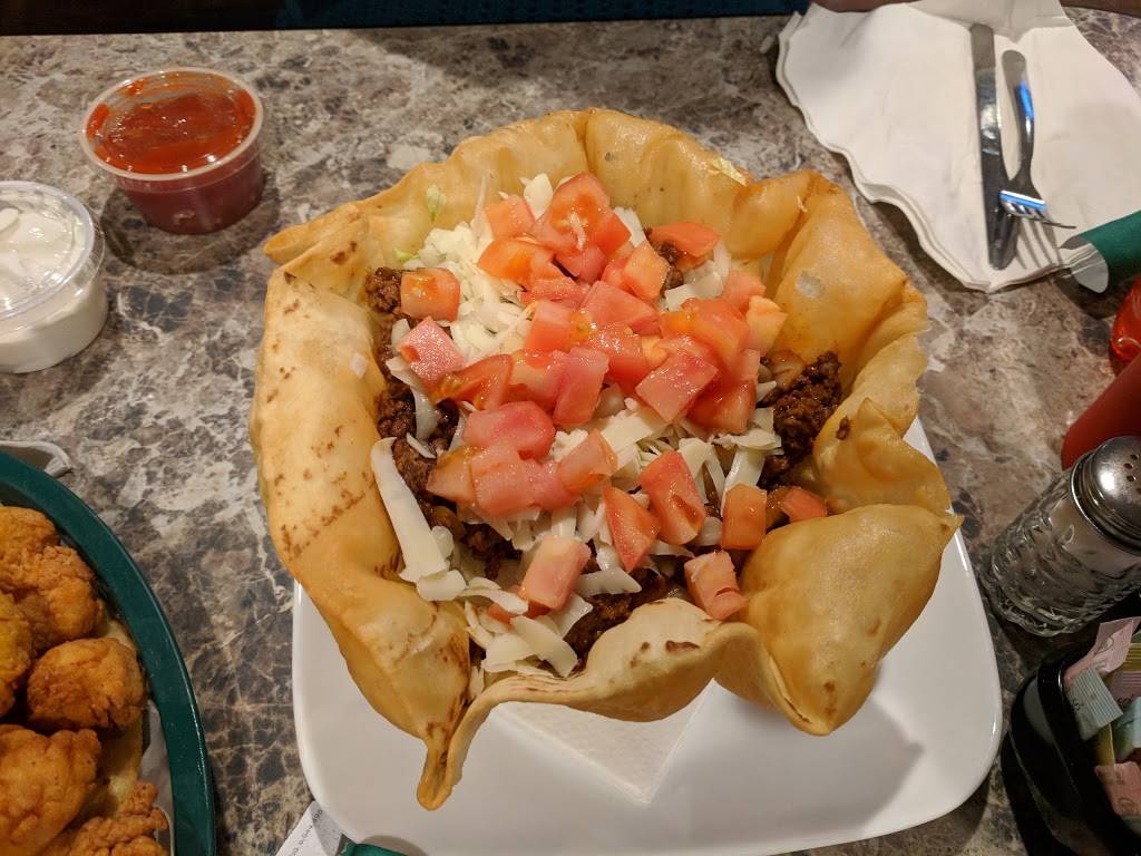 Rideout Market & Grill | restaurant | 348 Augusta-Rockland Rd, Windsor, ME 04363, USA | 2075497000 OR +1 207-549-7000