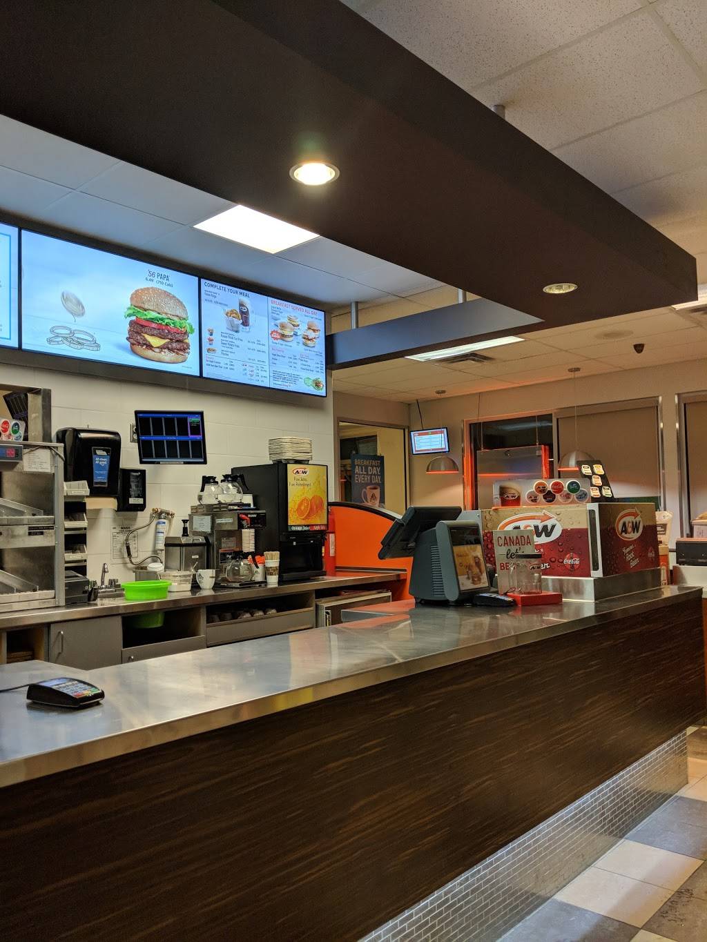 A&W Canada | restaurant | 140 Queensway East, Simcoe, ON N3Y 2G9, Canada | 5194293215 OR +1 519-429-3215