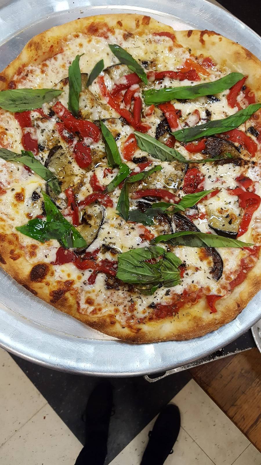 Ninos Italian Delight Subs & Pizza Express | restaurant | 9200 Stony Point Pkwy, Richmond, VA 23235, USA | 8047938849 OR +1 804-793-8849