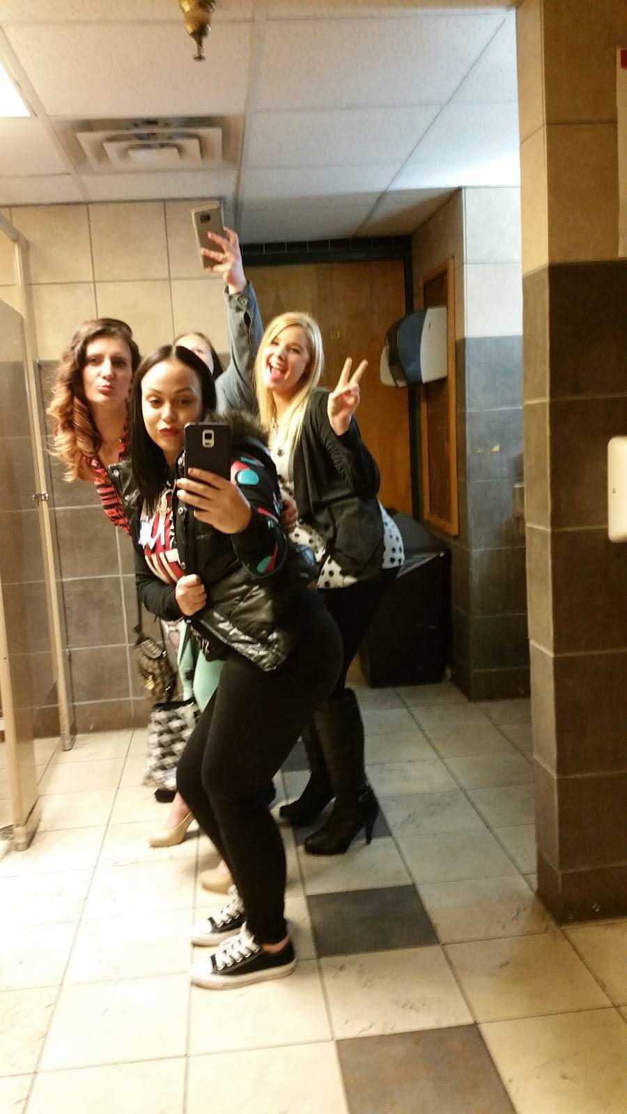 Sticks Restaurant | restaurant | 708 N 1st St G31, Minneapolis, MN 55401, USA | 6123386393 OR +1 612-338-6393