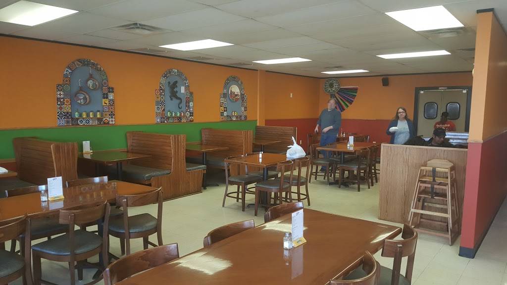 Taqueria La Poblanita | restaurant | 2436 London Rd, Eau Claire, WI 54701, USA | 7158312131 OR +1 715-831-2131