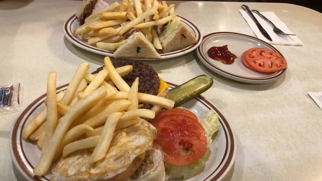 Tremont Diner | restaurant | 3007 E Tremont Ave, Bronx, NY 10461, USA | 7188243250 OR +1 718-824-3250