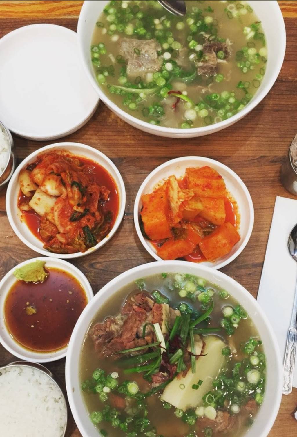 Juntong Sul Lung Tang | restaurant | 869 S Western Ave #5, Los Angeles, CA 90005, USA | 2133878899 OR +1 213-387-8899