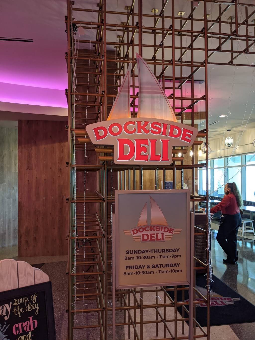 Dockside Deli | restaurant | 3215 W Beach Blvd, Gulfport, MS 39501, USA | 2283142100 OR +1 228-314-2100