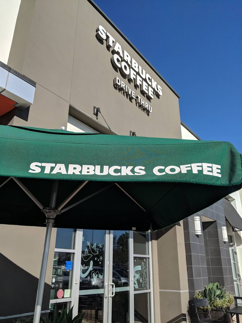 Starbucks | cafe | 17135 Camino Del Sur #105, San Diego, CA 92127, USA | 4422570738 OR +1 442-257-0738