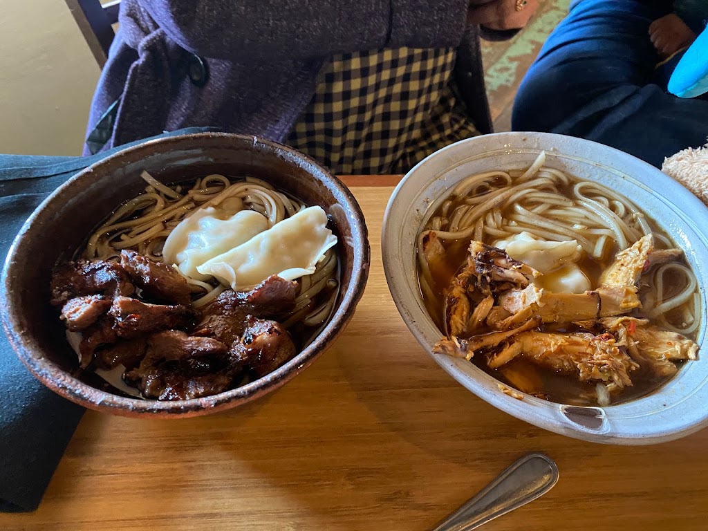 Donabe Asian Kitchen | restaurant | 133 Paseo Del Pueblo Norte, Taos, NM 87571, USA | 5757519700 OR +1 575-751-9700