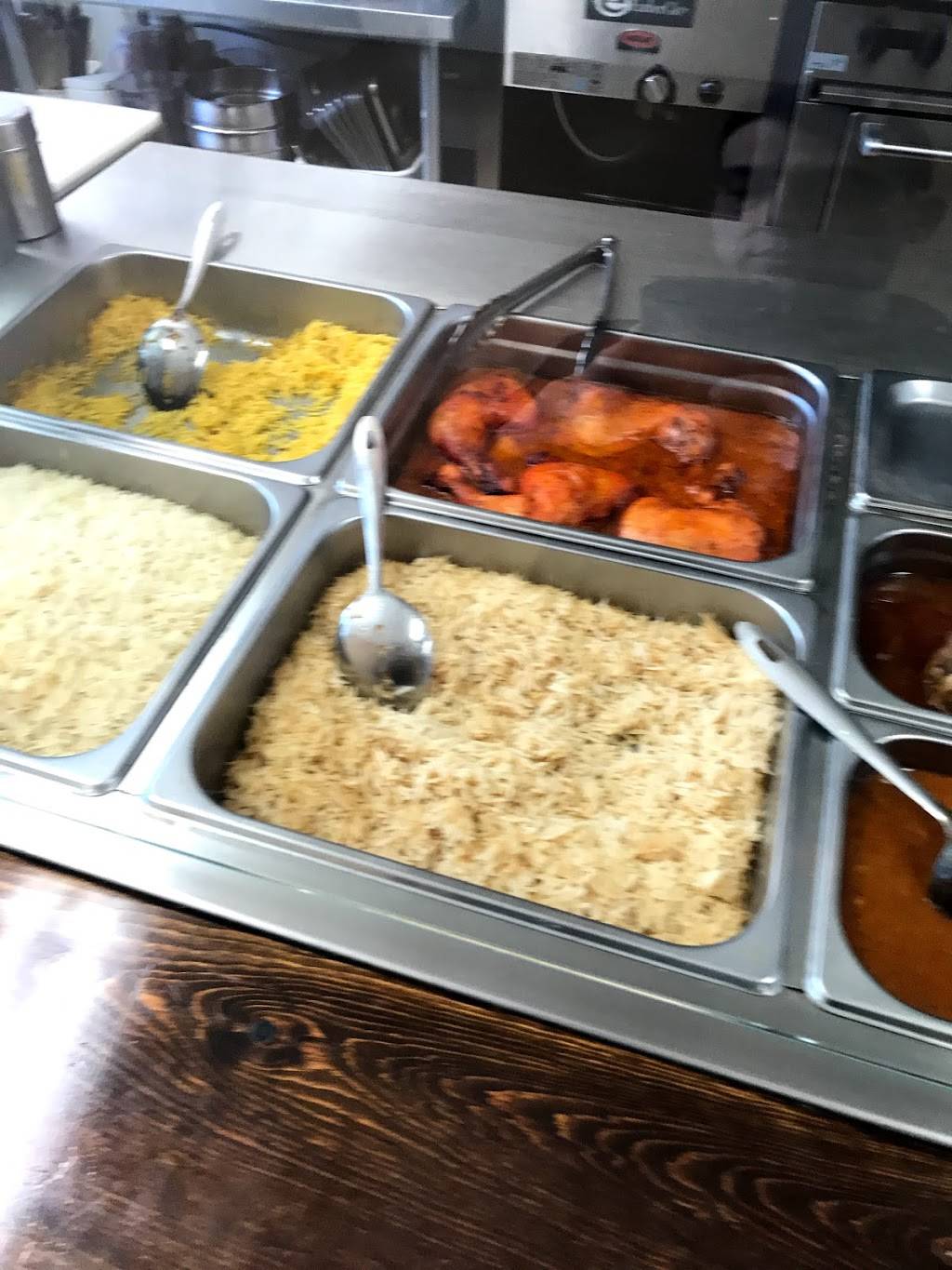 Uncles Shawarma & Kabab | restaurant | 425 University Ave E, Waterloo, ON N2K 3J4, Canada | 5195790444 OR +1 519-579-0444