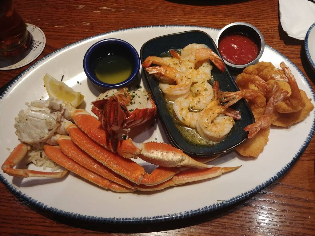 Red Lobster | restaurant | 333 S. Towne East Mall Drive, Wichita, KS 67207, USA | 3166879247 OR +1 316-687-9247