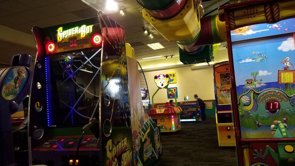 Chuck E. Cheese | restaurant | 3489 Miller Rd, Flint, MI 48507, USA | 8107337404 OR +1 810-733-7404