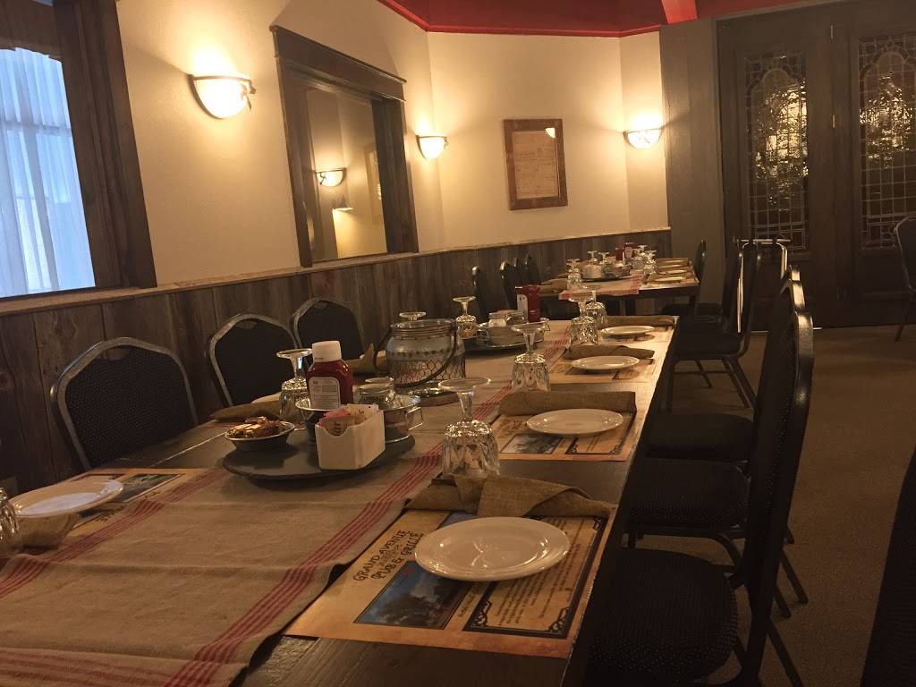 Grand Avenue Pub & Grille | restaurant | 451 E Grand Ave, Wisconsin Rapids, WI 54494, USA | 7154227022 OR +1 715-422-7022