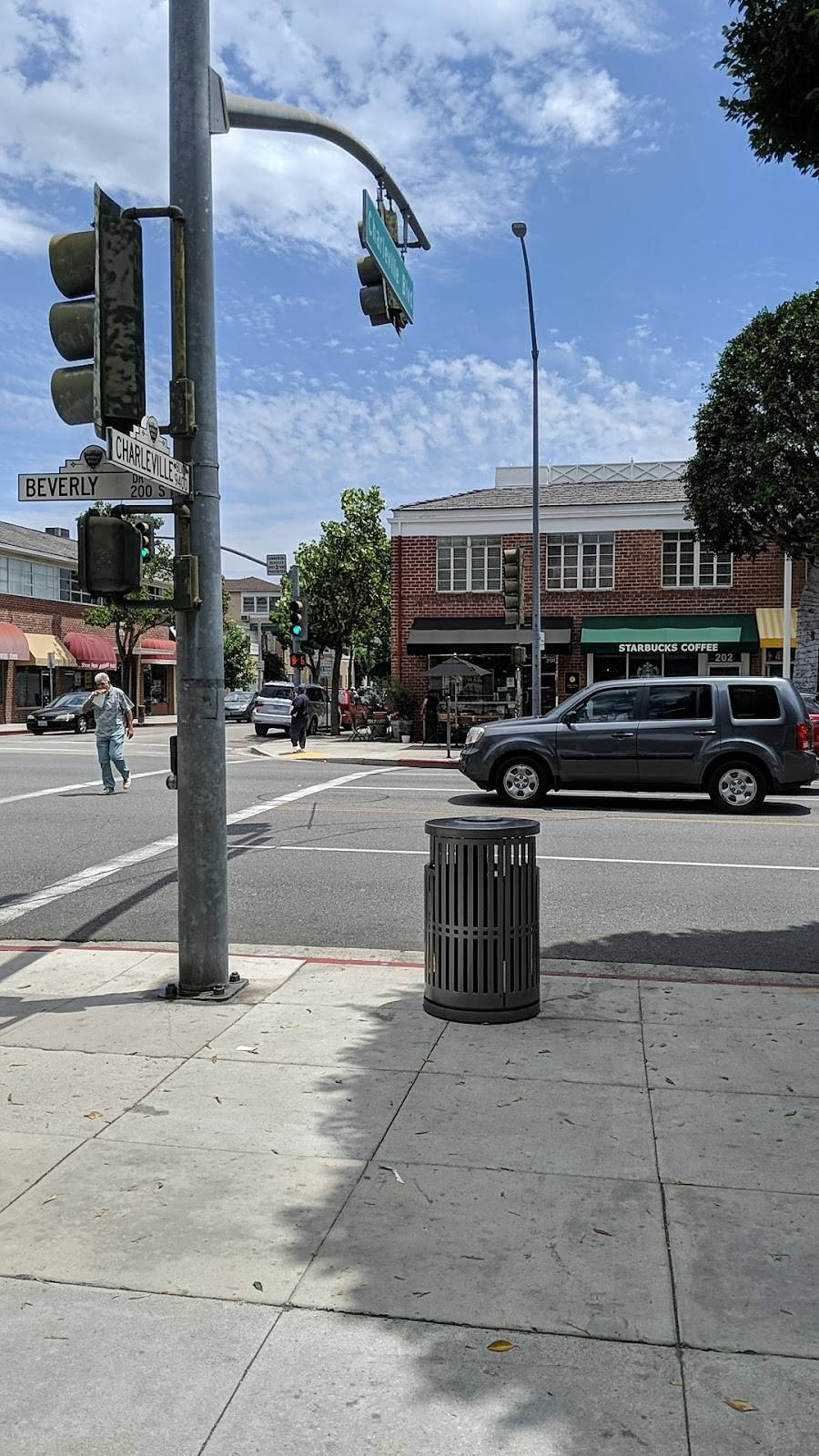 Starbucks | cafe | 202 S Beverly Dr, Beverly Hills, CA 90212, USA | 3102712133 OR +1 310-271-2133