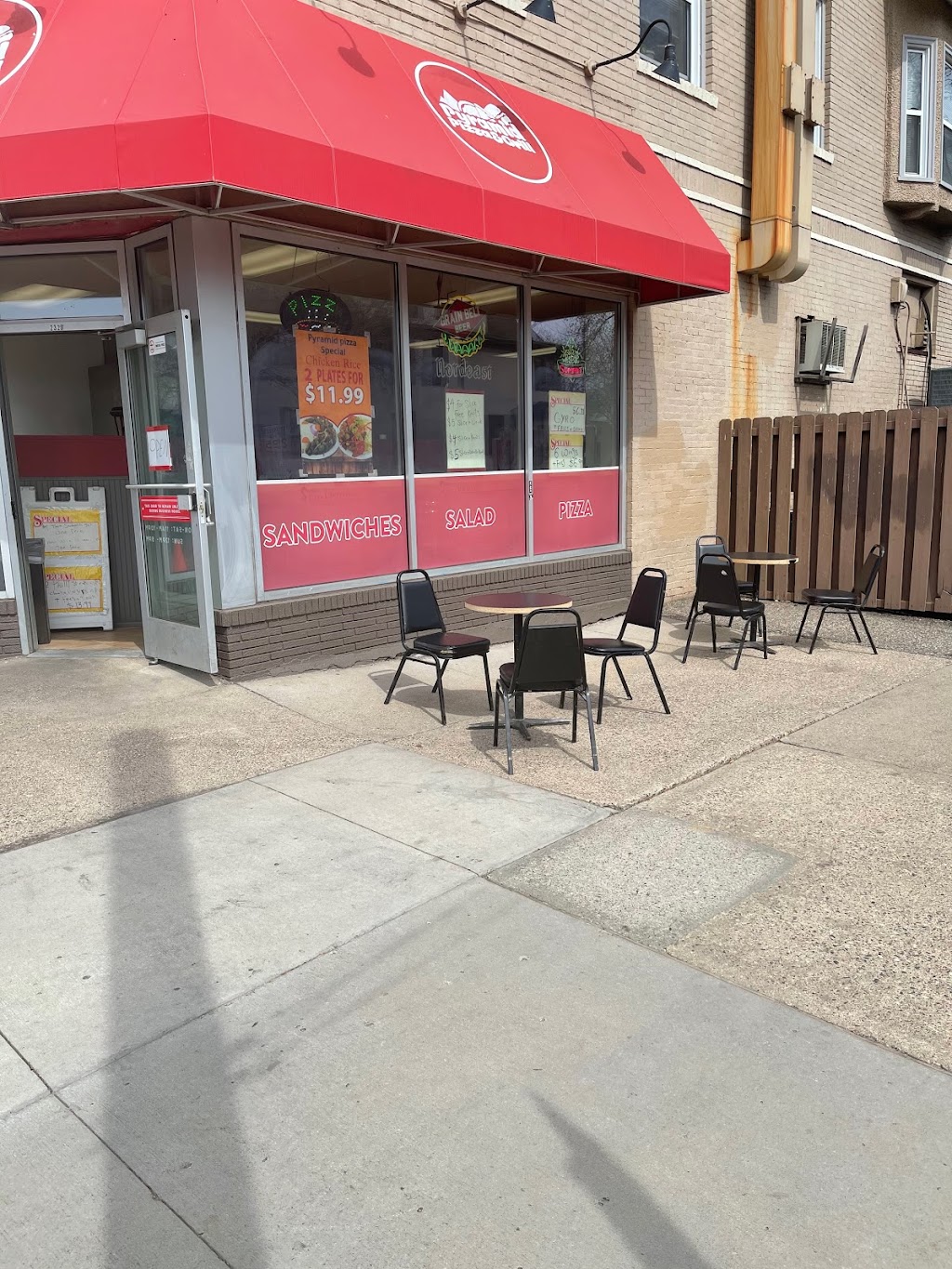 Pyramid Pizza & Grill | restaurant | 2329 Hennepin Ave S, Minneapolis, MN 55405, USA | 6123773422 OR +1 612-377-3422