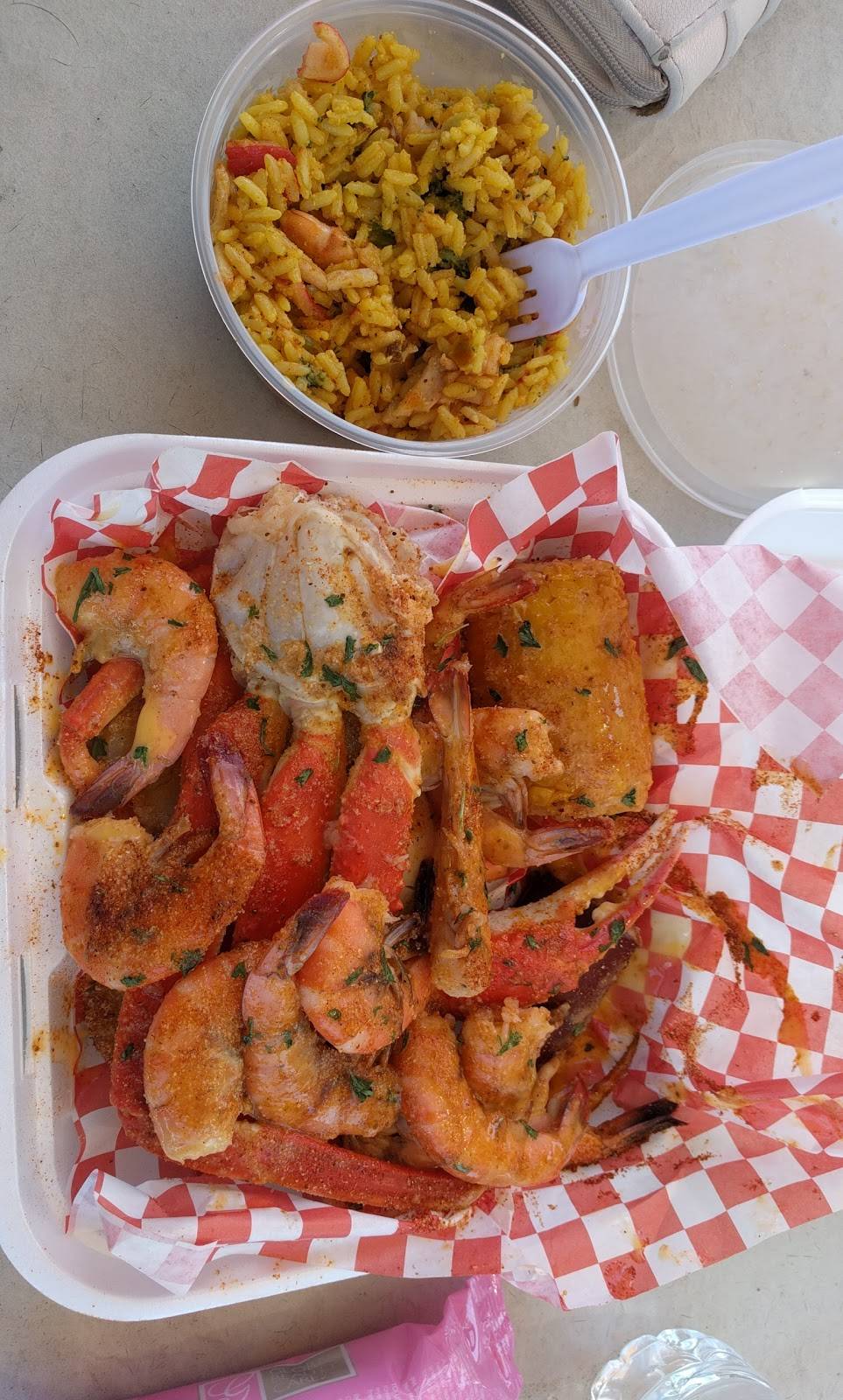 The Shrimp Man Seafood | restaurant | 2313 W Church St, Orlando, FL 32805, USA | 4077816480 OR +1 407-781-6480
