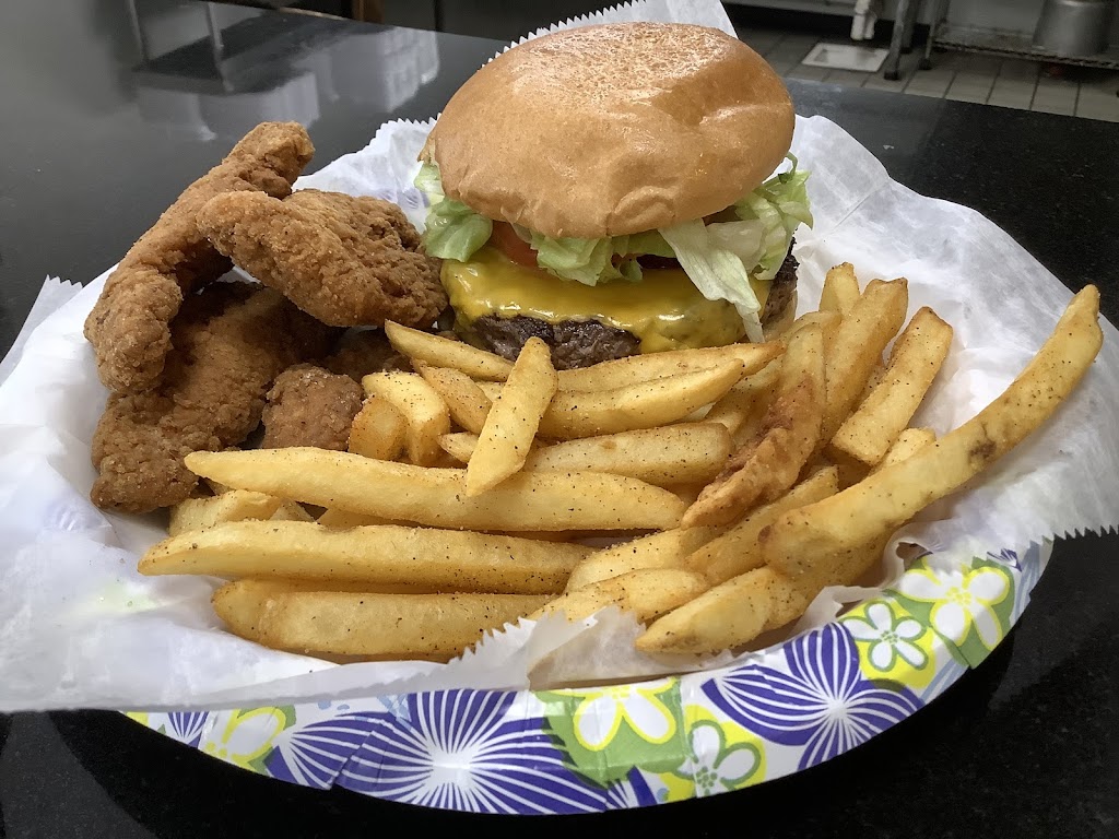 Pelican cafe | restaurant | 5303 Paris Rd, Chalmette, LA 70043, USA | 5042770774 OR +1 504-277-0774