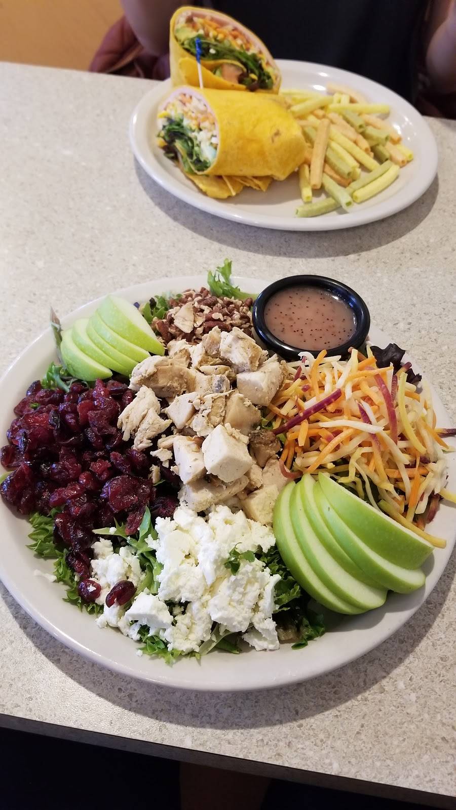 Chickanellas | restaurant | 5550 US-59, Grove, OK 74344, USA | 9187875275 OR +1 918-787-5275