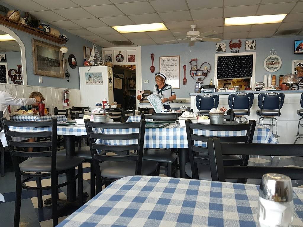 Minnies Beach Cafe | cafe | 5360 Gulf Dr, Holmes Beach, FL 34217, USA | 9417784140 OR +1 941-778-4140