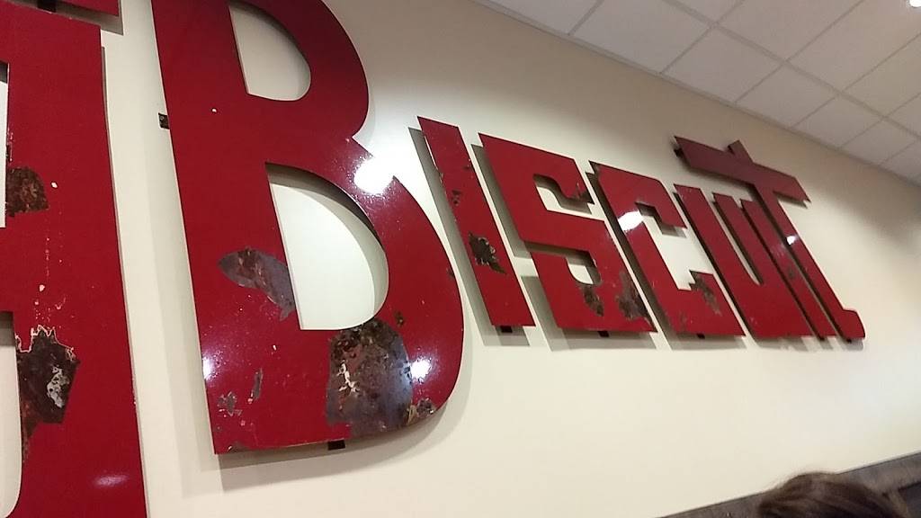 The Big Biscuit | restaurant | 840 Rte 291, Liberty, MO 64068, USA | 8164295314 OR +1 816-429-5314