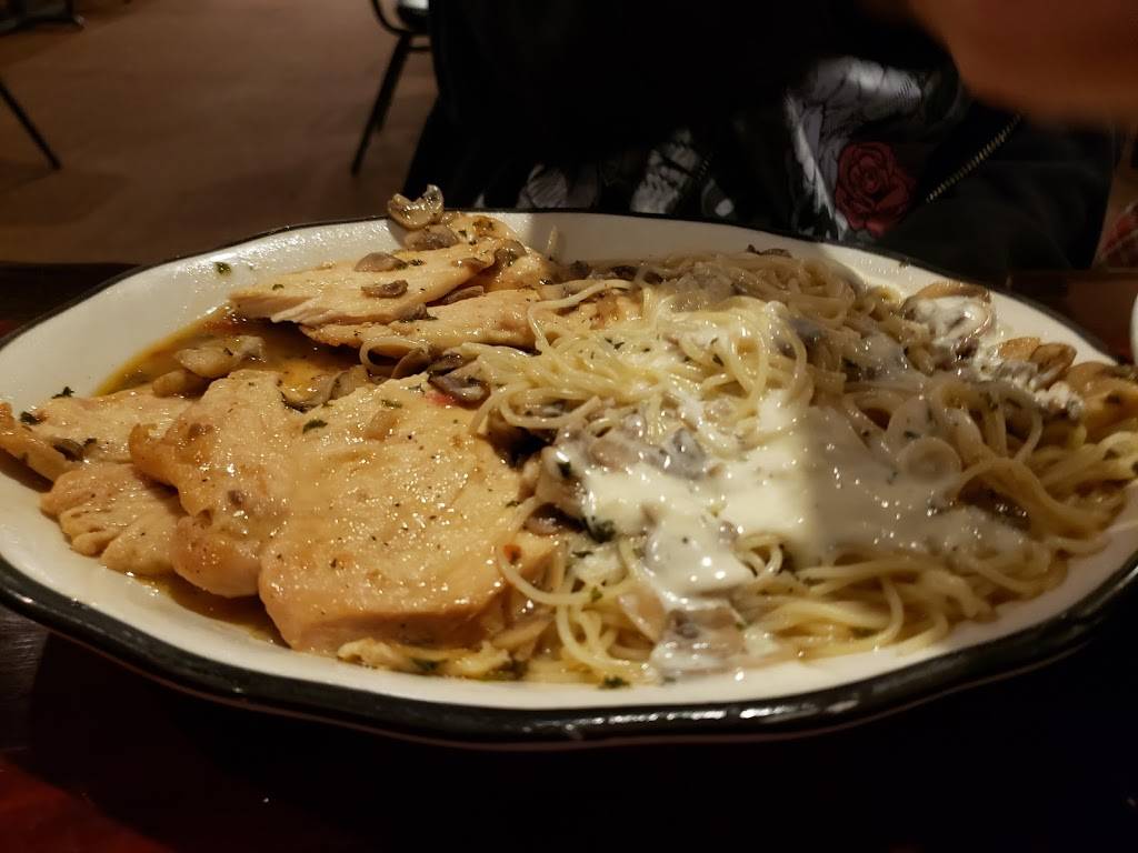 Bella Roma | restaurant | 1229 TX-332, Clute, TX 77531, USA | 9792667194 OR +1 979-266-7194