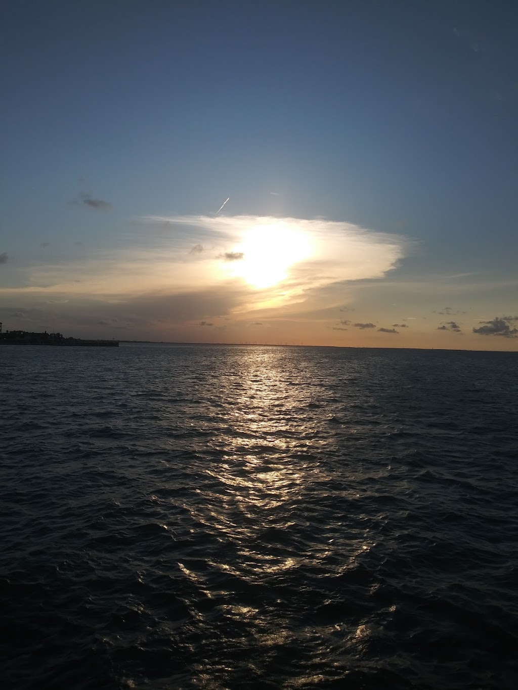 C & T Quik Stop And Mexican Food | restaurant | 801 TX-100, Port Isabel, TX 78578, USA | 9569436203 OR +1 956-943-6203