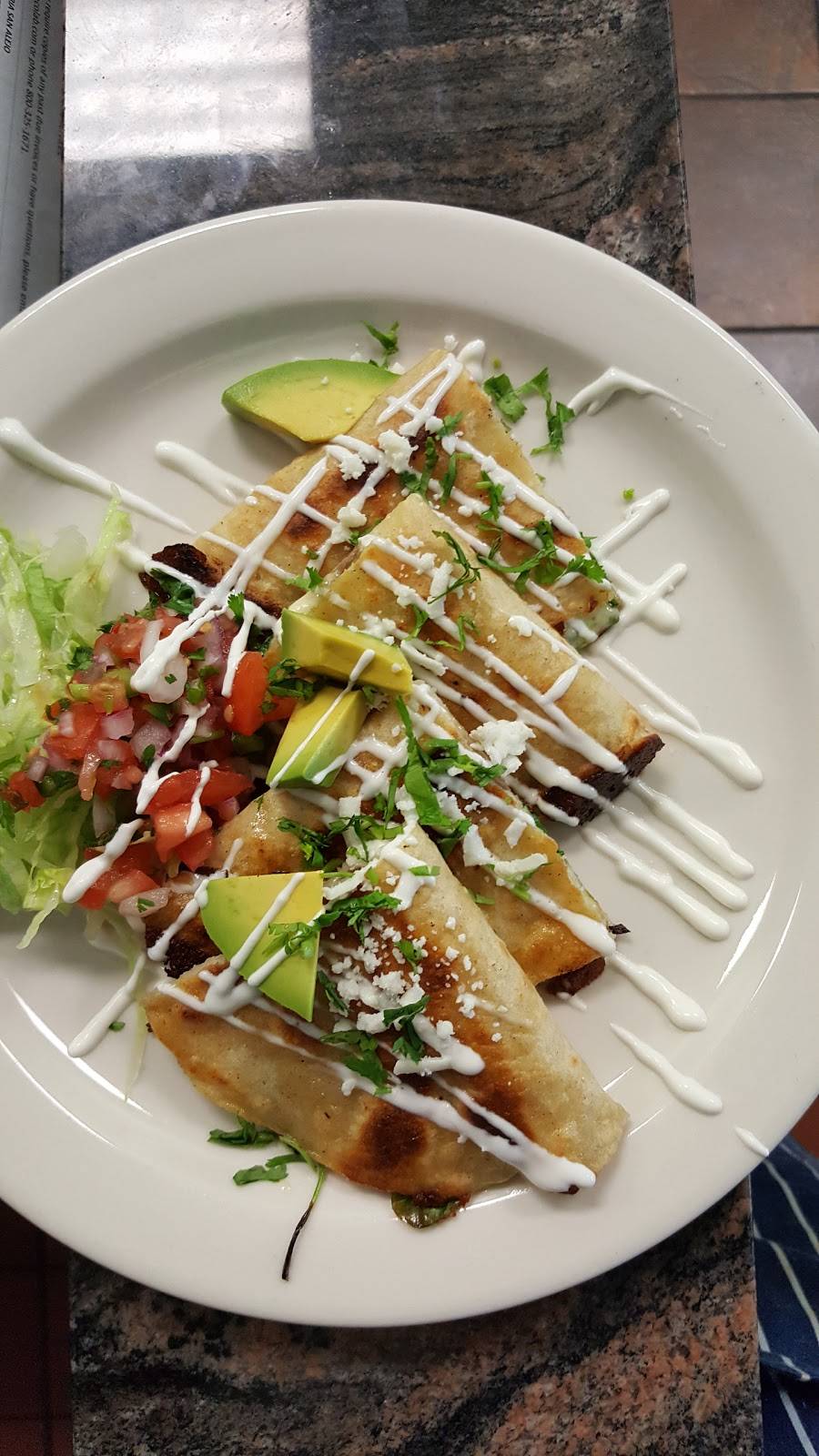 Comedor y Pupuseria San Alejo | restaurant | 1819 East-West Hwy, Chillum, MD 20783, USA | 2407143342 OR +1 240-714-3342