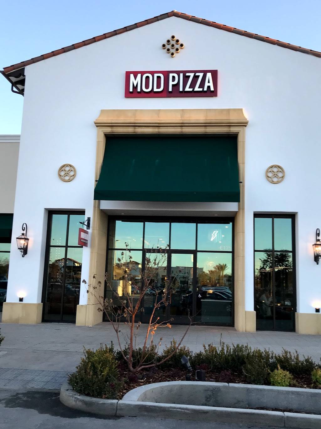 MOD Pizza | restaurant | 2015 Diamond Blvd Suite 175, Concord, CA 94520, USA | 9254526190 OR +1 925-452-6190