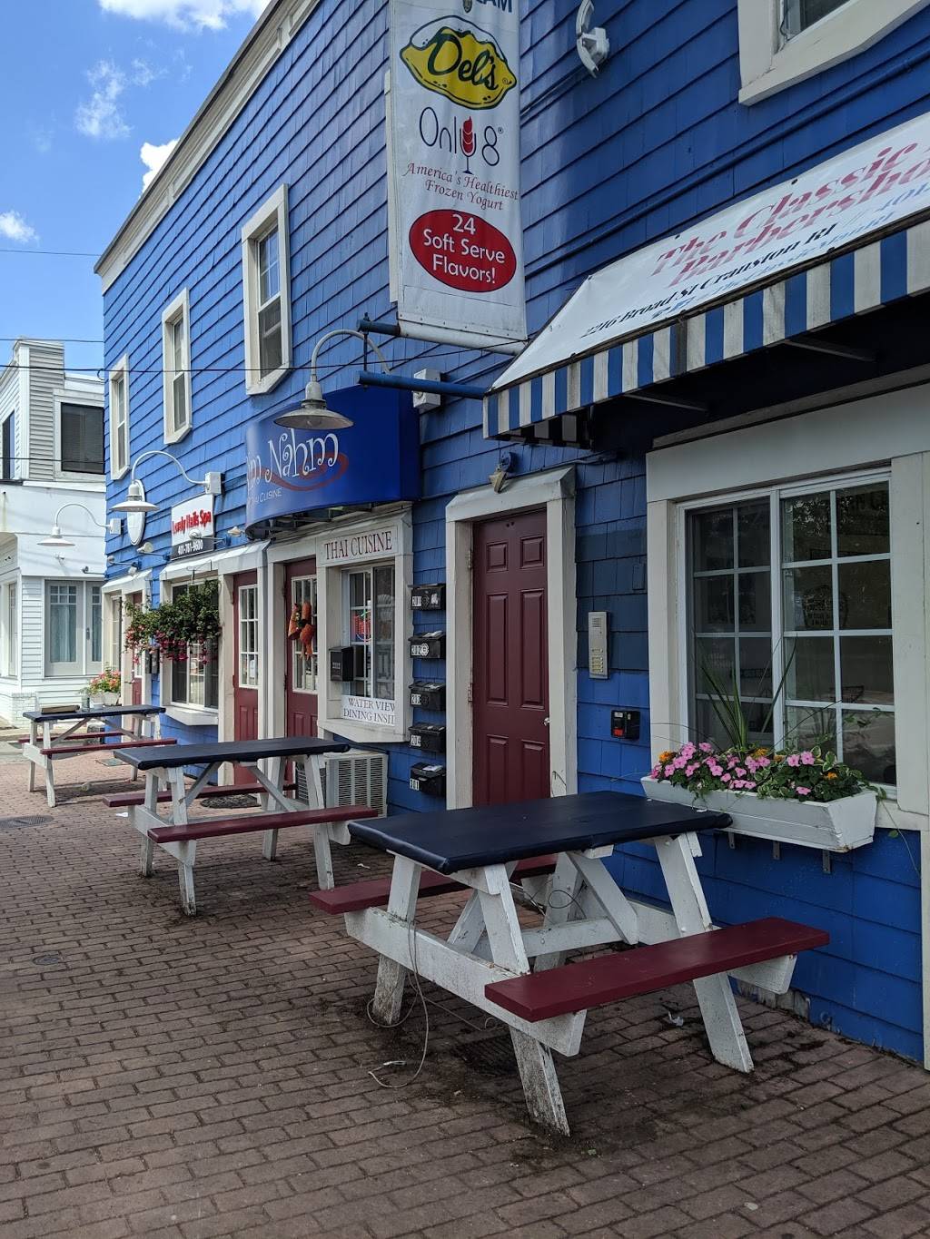 Revolution | restaurant | 2190 Broad St, Cranston, RI 02905, USA | 4017808700 OR +1 401-780-8700