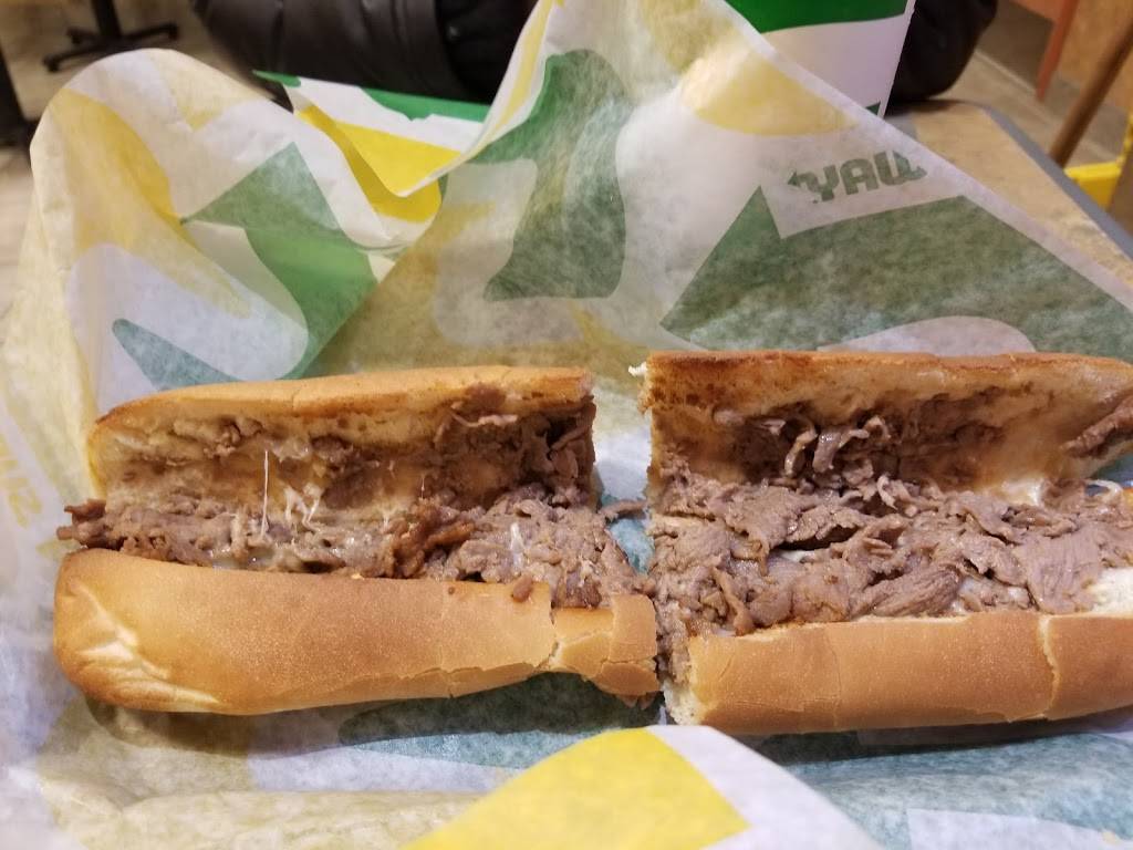Subway | restaurant | 4100 Rue Jean-Talon, Montréal, QC H1S 2V4, Canada | 5143747851 OR +1 514-374-7851