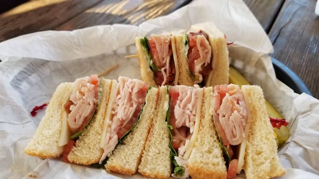 JJs Grill on the Lake | restaurant | 1 Prairie Creek Marina Dr, Rogers, AR 72756, USA | 4799257280 OR +1 479-925-7280