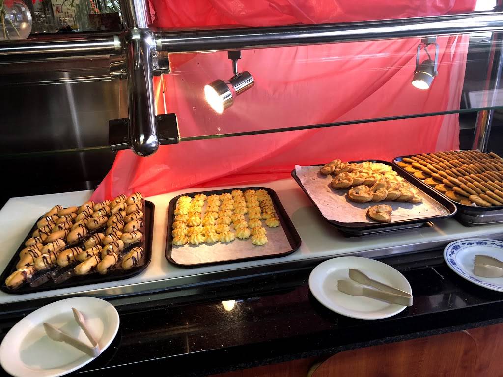 Joy Luck Buffet | restaurant | 12237 S Orange Blossom Trail, Orlando, FL 32837, USA | 4078578888 OR +1 407-857-8888