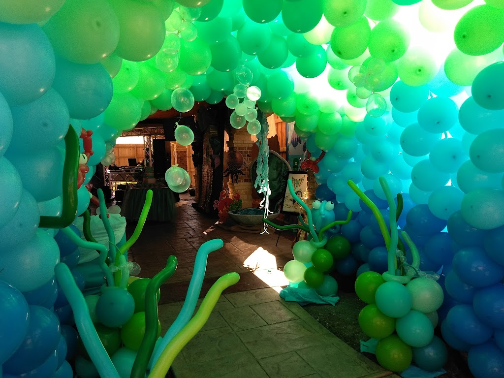 Quinta Las Cuatro Lunas event center | restaurant | 3715 Moorefield Rd, Mission, TX 78574, USA | 9563428270 OR +1 956-342-8270