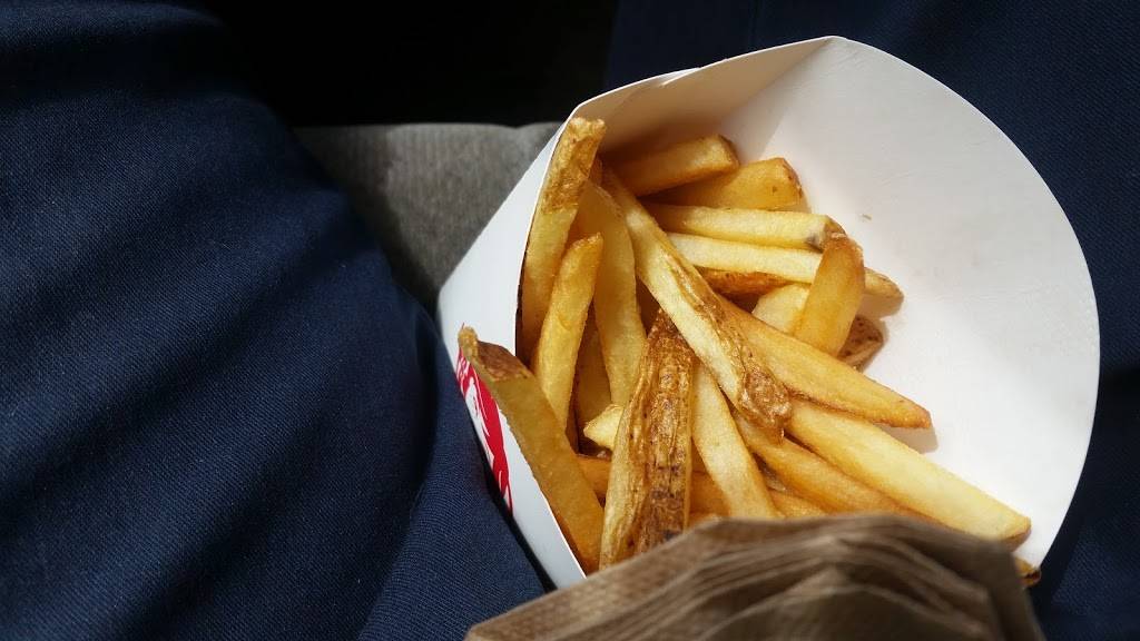 Wendys | restaurant | 3209 SW College Rd, Ocala, FL 34474, USA | 3522371007 OR +1 352-237-1007