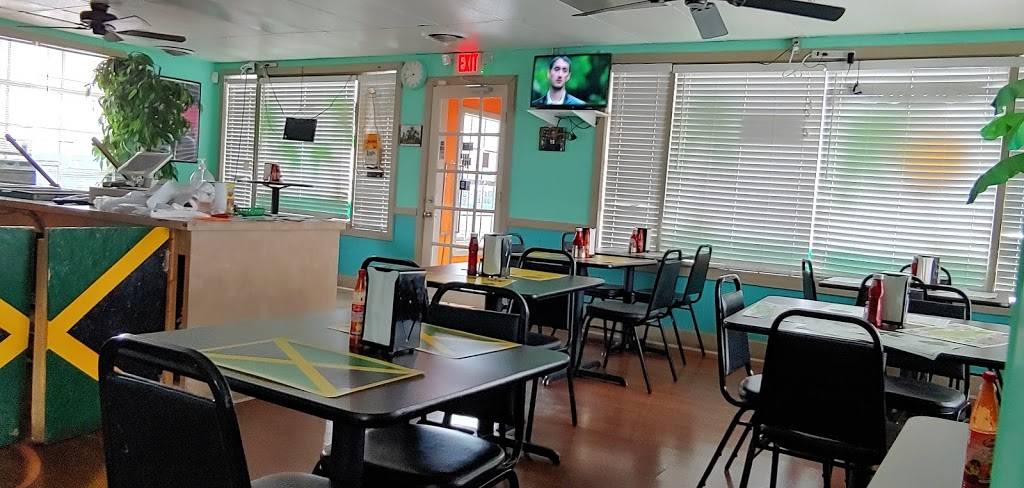 Cool Runnings Jamaican Cuisine | restaurant | 5238 Murfreesboro Rd, La Vergne, TN 37086, USA | 6152132090 OR +1 615-213-2090