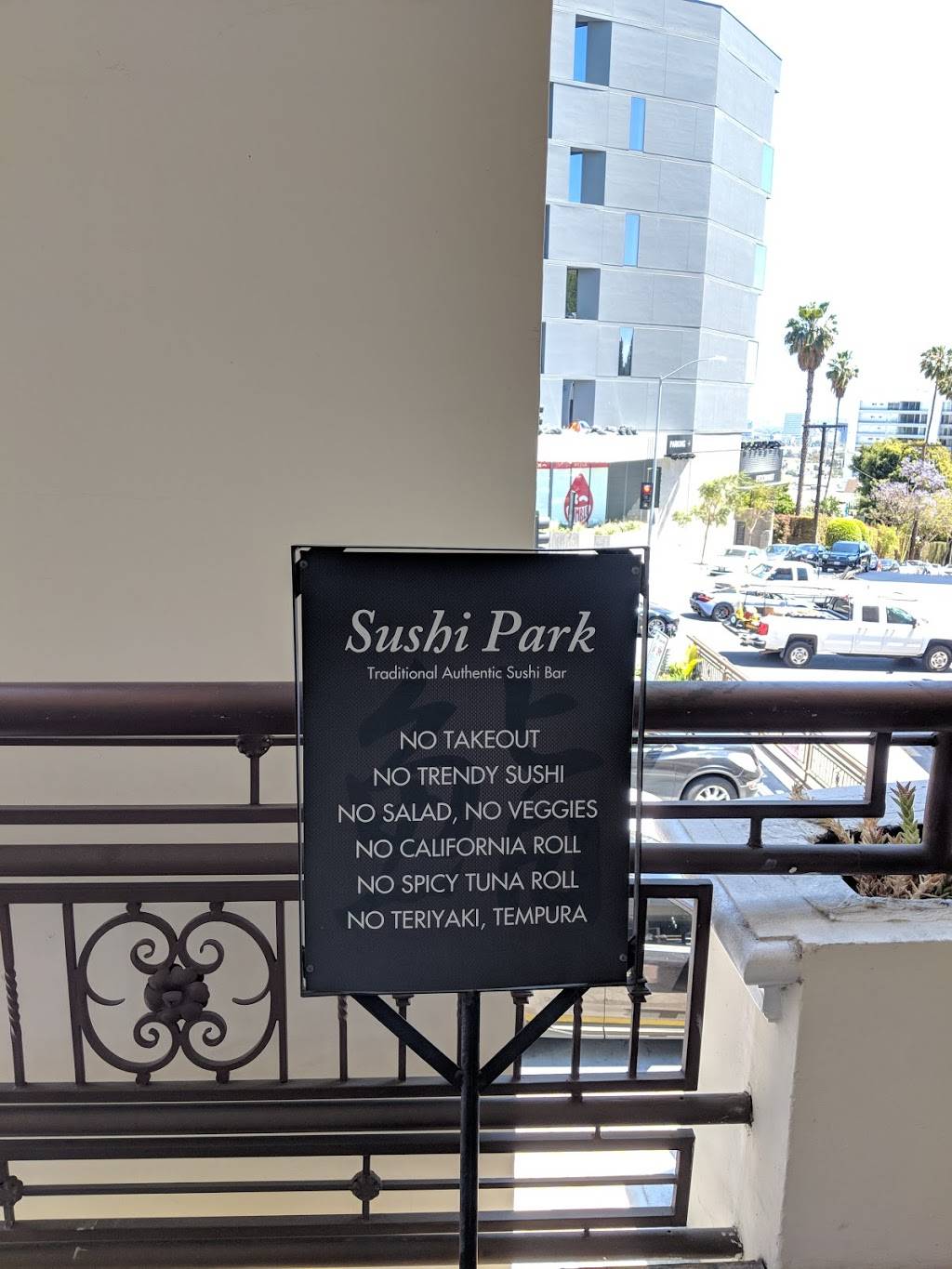 Sushi Park | restaurant | 8539 Sunset Blvd #20, West Hollywood, CA 90069, USA | 3106520523 OR +1 310-652-0523