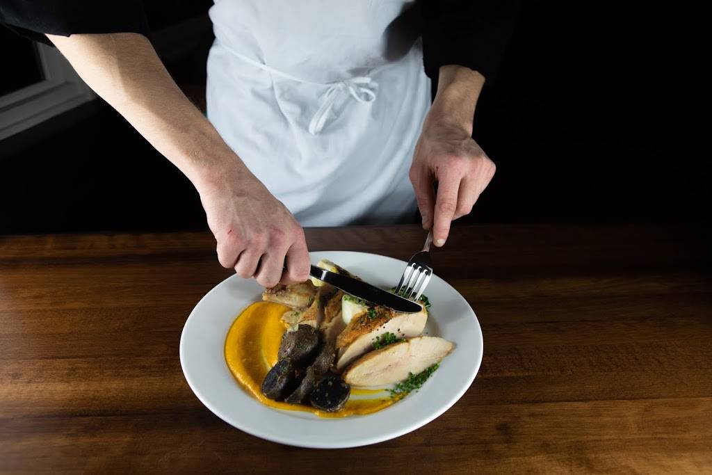 NOSH Restaurant & Bar | restaurant | 267 VT-100, West Dover, VT 05356, USA | 8024648600 OR +1 802-464-8600