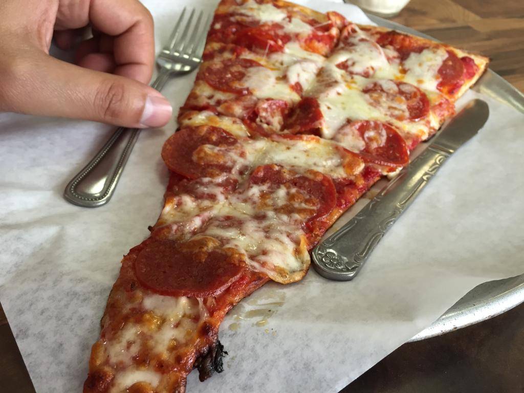 Rosa Giant Pizza | restaurant | 1680 Broadway G, Chula Vista, CA 91911, USA | 6195750519 OR +1 619-575-0519