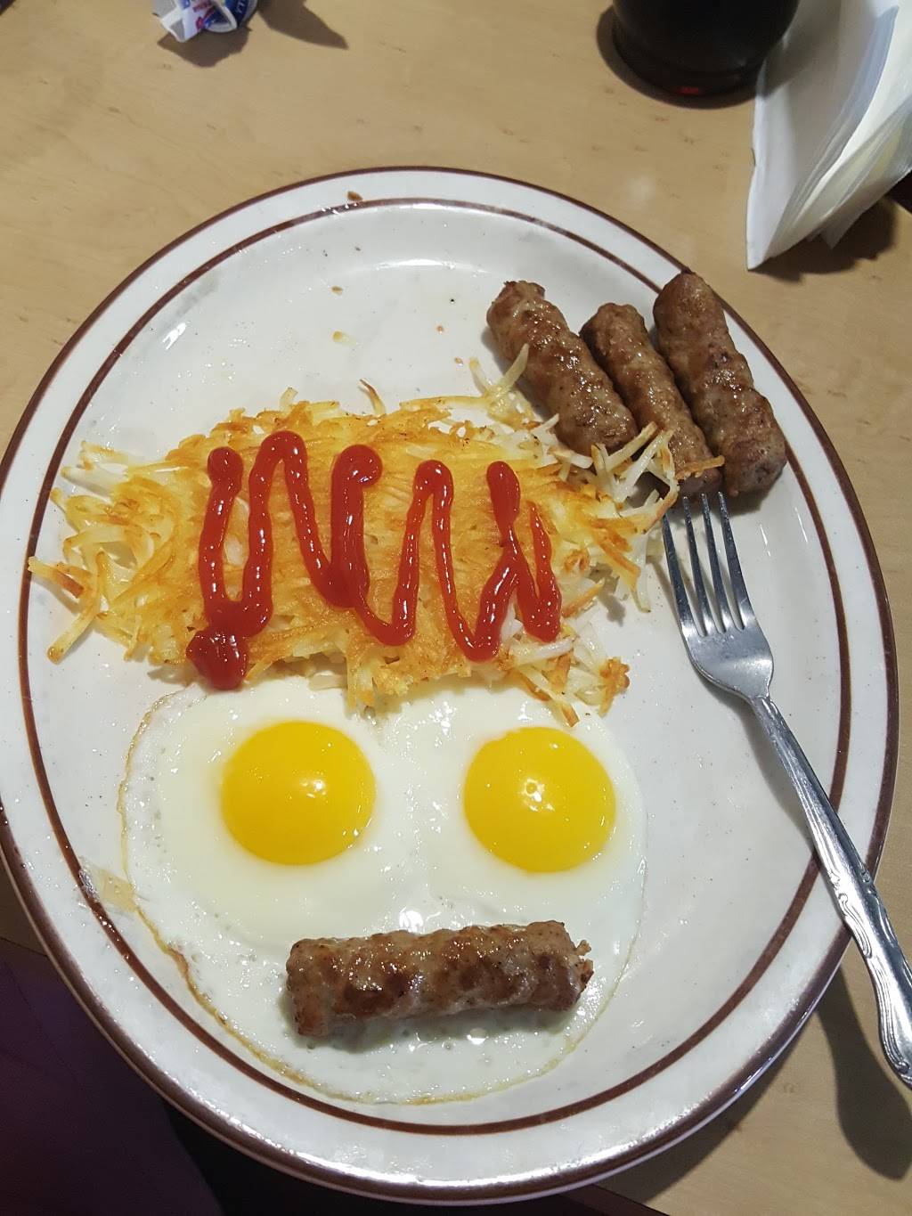 Seven Cafe And Grill | restaurant | 25 Shaw Ave, Clovis, CA 93612, USA | 5593221605 OR +1 559-322-1605